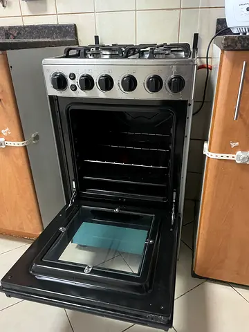 Gas Cooker + Microwave