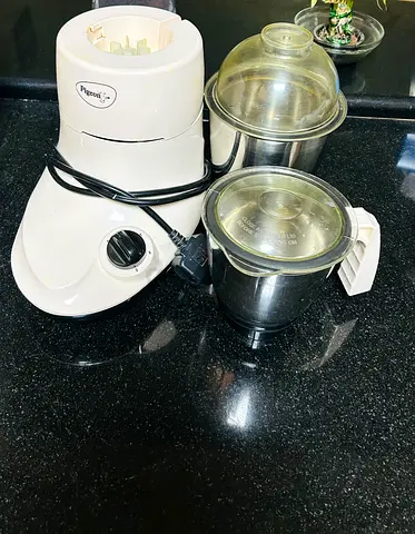 Pigeon Mixer Grinder