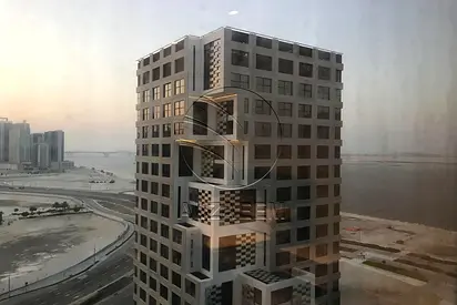 Furnished | High Level Unit with Sea View