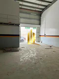Industrial Shed for Rent in Industrial Area 5 with Cladding &amp; Loading Space – Sharjah