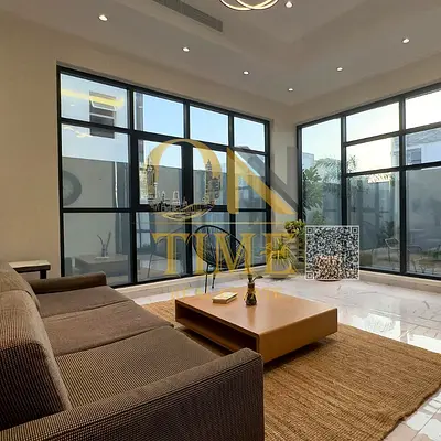 First occupant | Next to Azhi Community | 5 rooms, roof, and private elevator | Luxurious finishes |