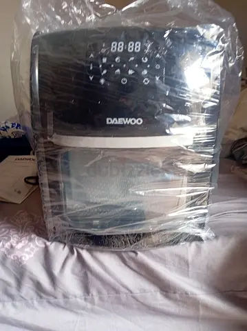 Daewoo countertop convection oven (used) - compact countertop cooker