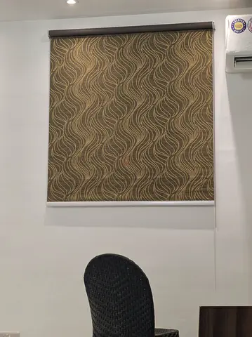 Black out roll out curtains