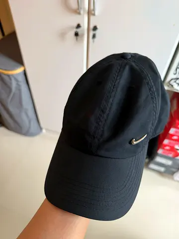 Black Nike Swoosh Baseball Cap - Gently Used