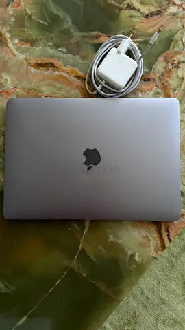 Macbook Air M1 256gb - Mint condition