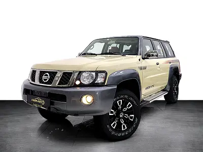 NISSAN PATROL SUPER SAFARI GCC LEGEND EDITION - VTC 4800 - FULLY LOADED IN SPECIAL SAND BEIGE