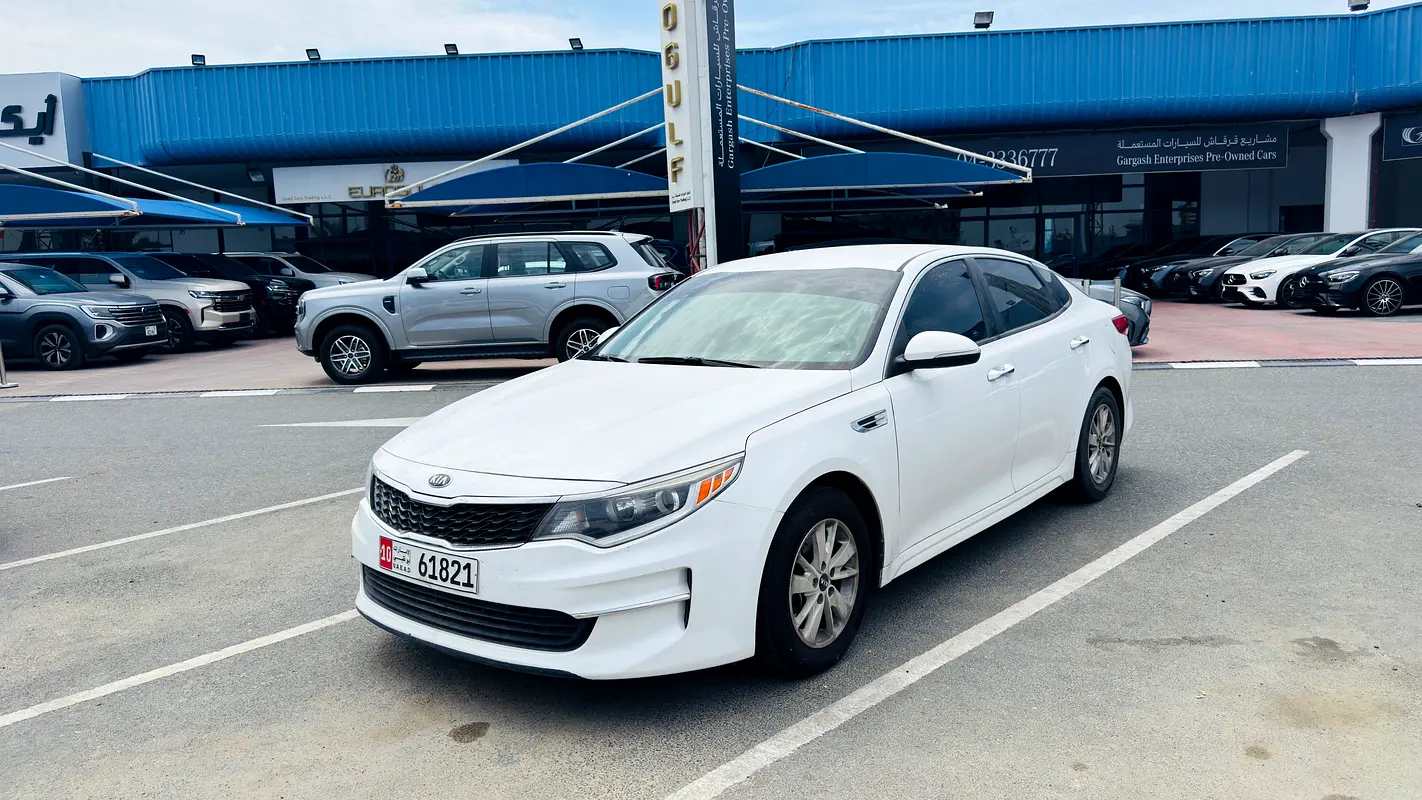 Kia Optima 2018 — photo 1 of 4