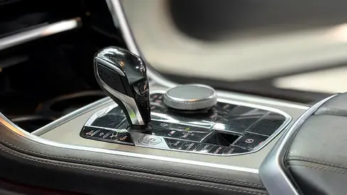 صورة 13 لـ 2019 BMW 8-SERIES