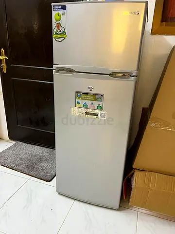 Silver Geepas Double-Door Refrigerator - Good Condition