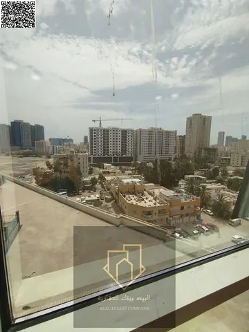 شقة مميزة مساحة كبيرة بالأورينت بسعر ممتاز | باركن فري كيدز اريا