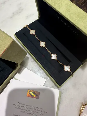 Van Cleef Alhambra Mother of Pearl set