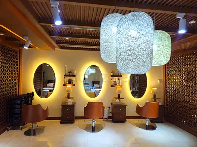 Salon for Sale صالون نسائي جاهز للبيع
Fully Equipped Running Beauty Salon for Sale