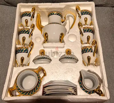 Elegant 15-Piece Coffee Set - Vintage Looking