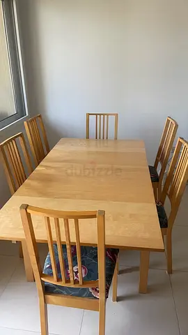 İkea dining table with chairs
