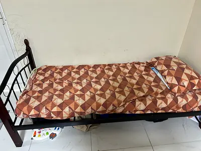 Single bed for sale