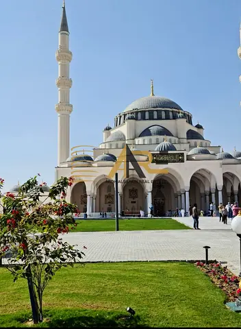 First come first take Spacious 2BHK Apartment with wardrobes ,maidroom and parking