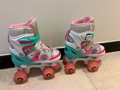 Girl Adjustable Pink  Teal Roller Skates (Kids Size Adjustable 31-34, 195mm-210mm)