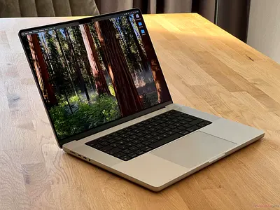 16” Apple MacBook M4 Pro 48GB Ram Like New