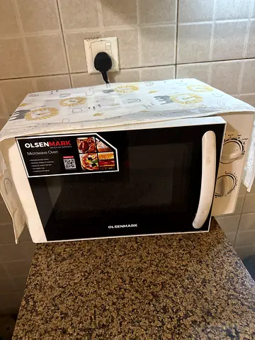Olsenmark Microwave Oven - Compact, Used, Working