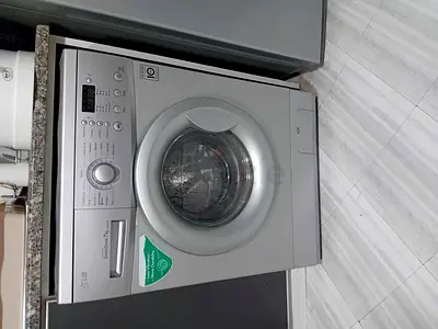 LG Front Load Washing Machine - 7kg, Silver, Good Working Condition