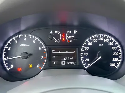 2017 Nissan SENTRA photo 10
