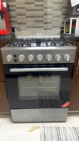 Midea gas cooker in perfect condition