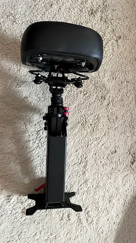 Adjustable Padded Seat with Suspension for Scooter