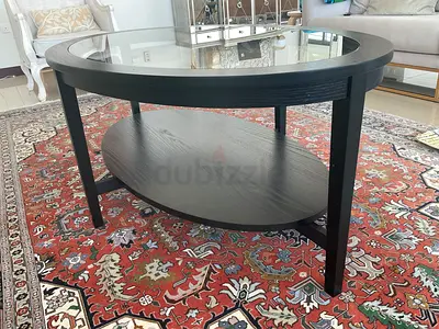 Oval table. Wood and glass