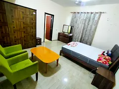 Master room available for Family