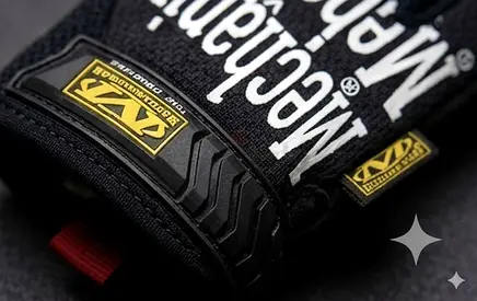 Breathable hand gloves