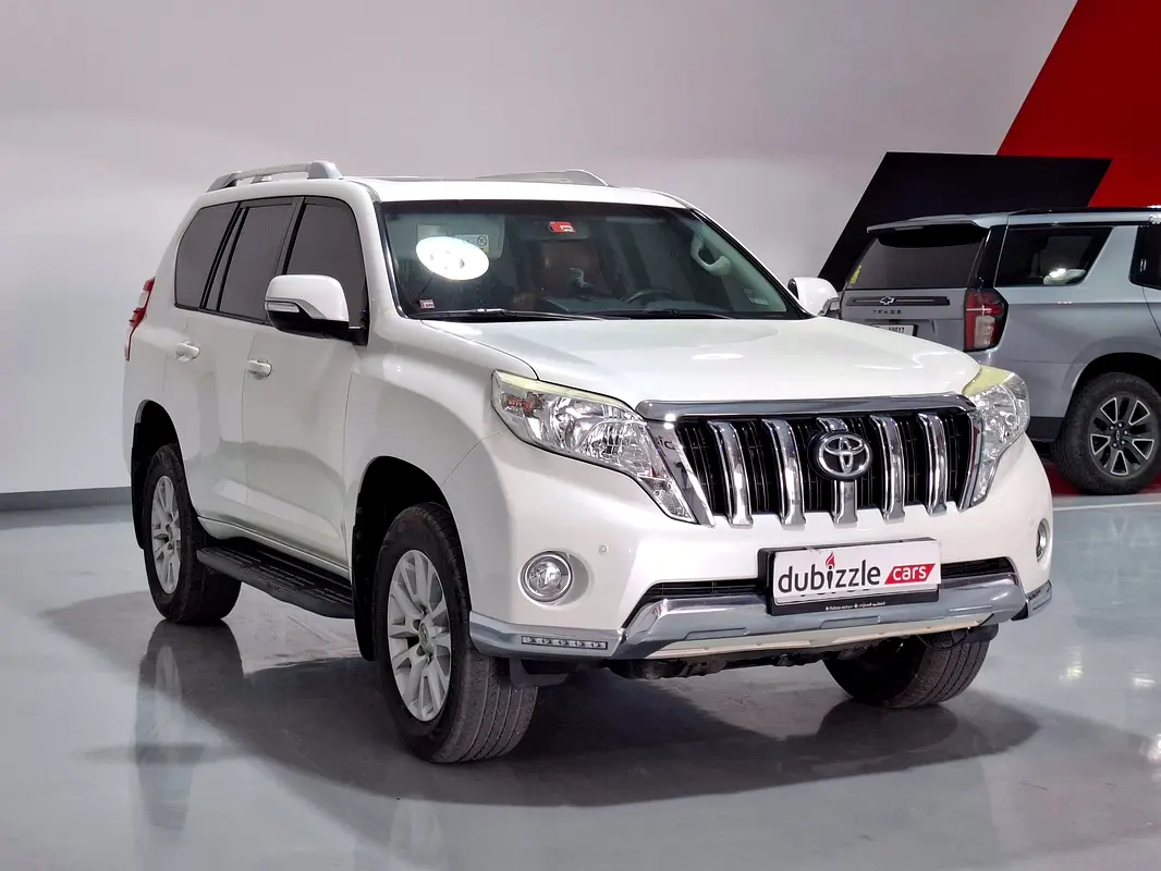 Toyota Prado 2017 — photo 1 of 15