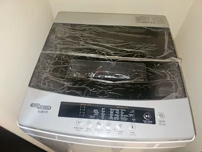 Top-load washing machine - 6kg, in excellent condition. A few times used. Wrapper packed