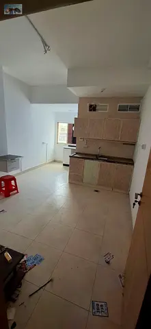 استوديو للايجار السنوي / بدون تامين / موقع متميز حيوي / قريب من جميع الخدمات / مساحه واسعه / سهل الانتقال لدبي والشارقه