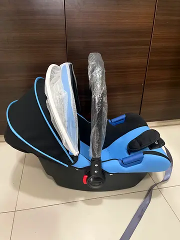 Infant Toddler Car Seat (blue/black) - Brand new