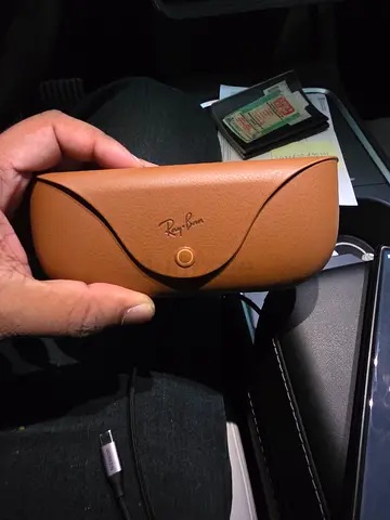 Ray-Ban Sunglasses Hard Case (Brown) - hardly used Condition