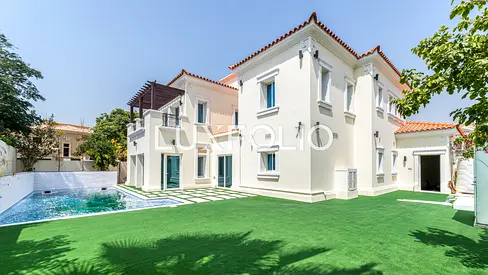 VACANT NOW | CORNER PLOT | 5 BEDROOM