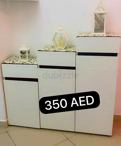 خزانة أحذية بحالة ممتازة