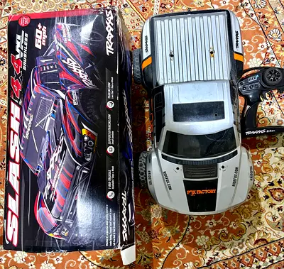 TRAXXAS SLASH 4XL MODIFIED