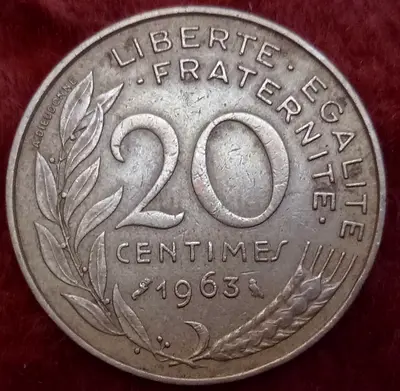 A collection of rare coins 60th مجموعة عملات نادرة من حقبة السيتينات