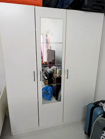 White 3-Door Wardrobe with Central Mirror - Good Condition