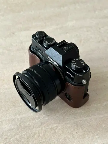 Fujifilm X-T20 Mirrorless Camera with XF15-45mm lens + 4 spare batteries + Camera Bag + ND Filter