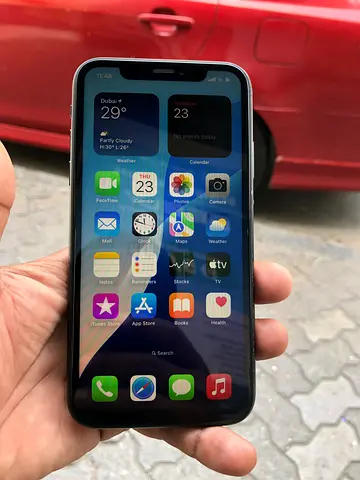 iPhone Xr good condition Wi-Fi working sim not