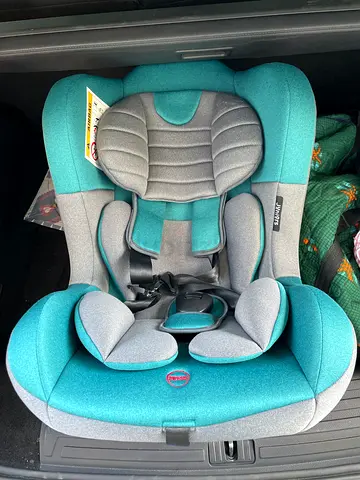 Good condition convertible infant car seat – teal/grey