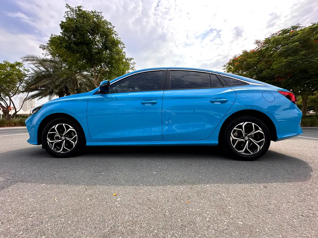 MG GT 2024 — photo 1 of 20