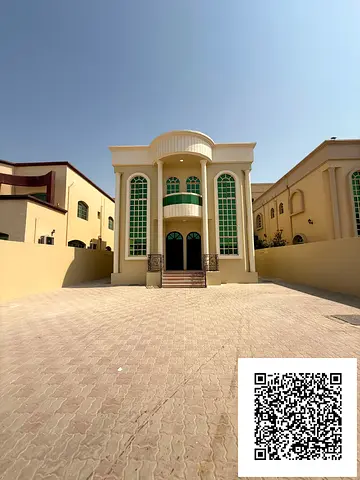 newly maintained villa for sell