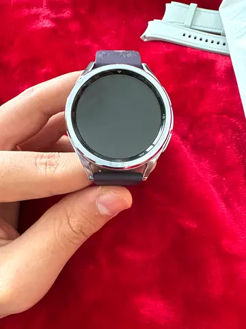 Samsung Galaxy Watch 6 classic (silver) - used, good condition, with extra strap