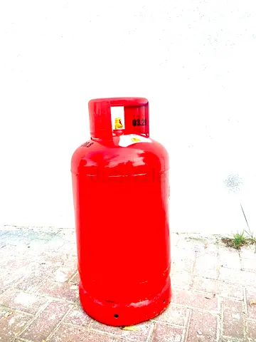 Used Red LPG Gas Cylinder dubai gas