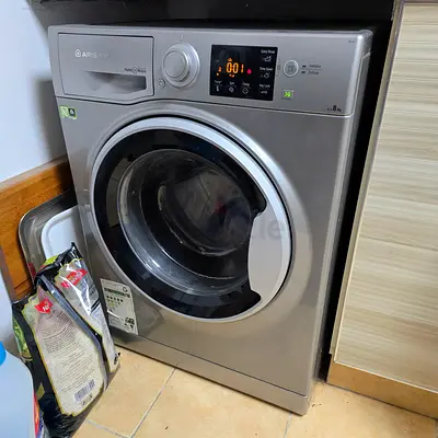 Ariston 8kg Front Load Washing Machine - Digital Motion Tech
