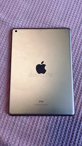 ipad 2018 (6th generation) 9.7 inch 128 GB, Wifi, Gold with facetime