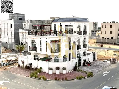 فيلا من المالك مباشر تشطيب شخصي ع  شارع رئيسي قريب جميع الخدمات تملك حر لجميع الجنسيات وبدون دفعة مقدمة في أرقي مناطق عجمان..